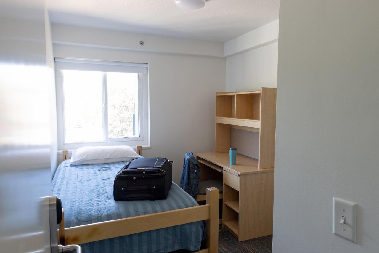 Ubc Okanagan Campus เคโลว์นา ภายนอก รูปภาพ