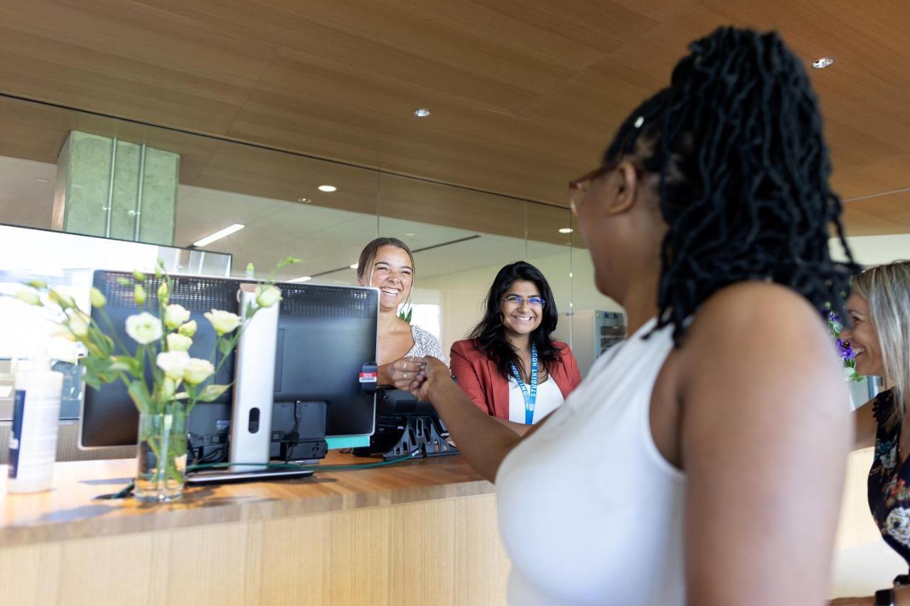Ubc Okanagan Campus เคโลว์นา ภายนอก รูปภาพ