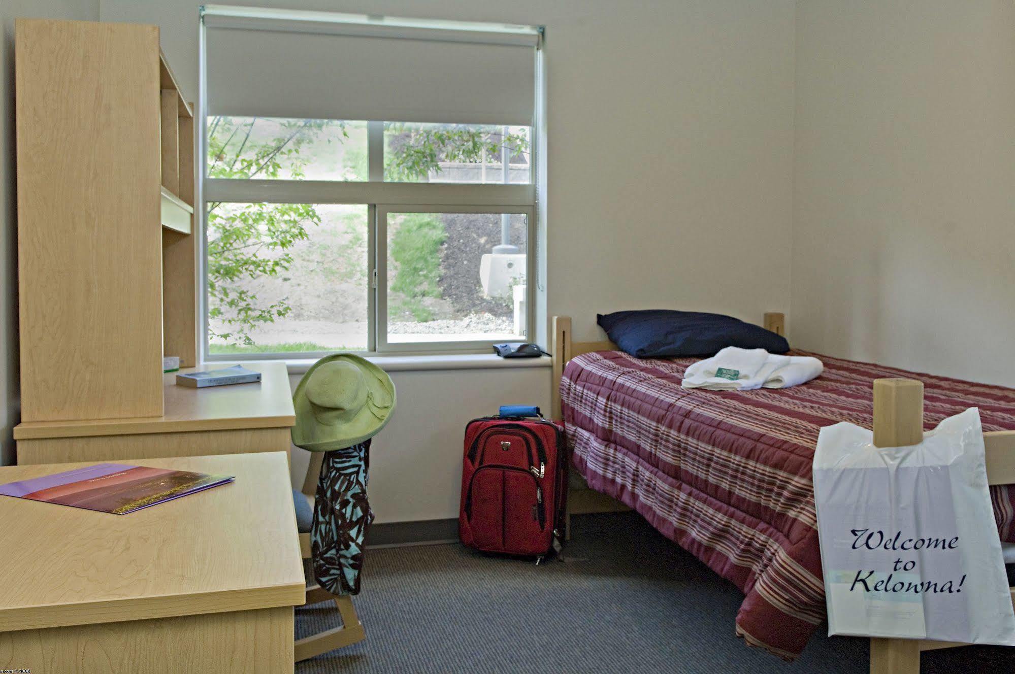 Ubc Okanagan Campus เคโลว์นา ภายนอก รูปภาพ