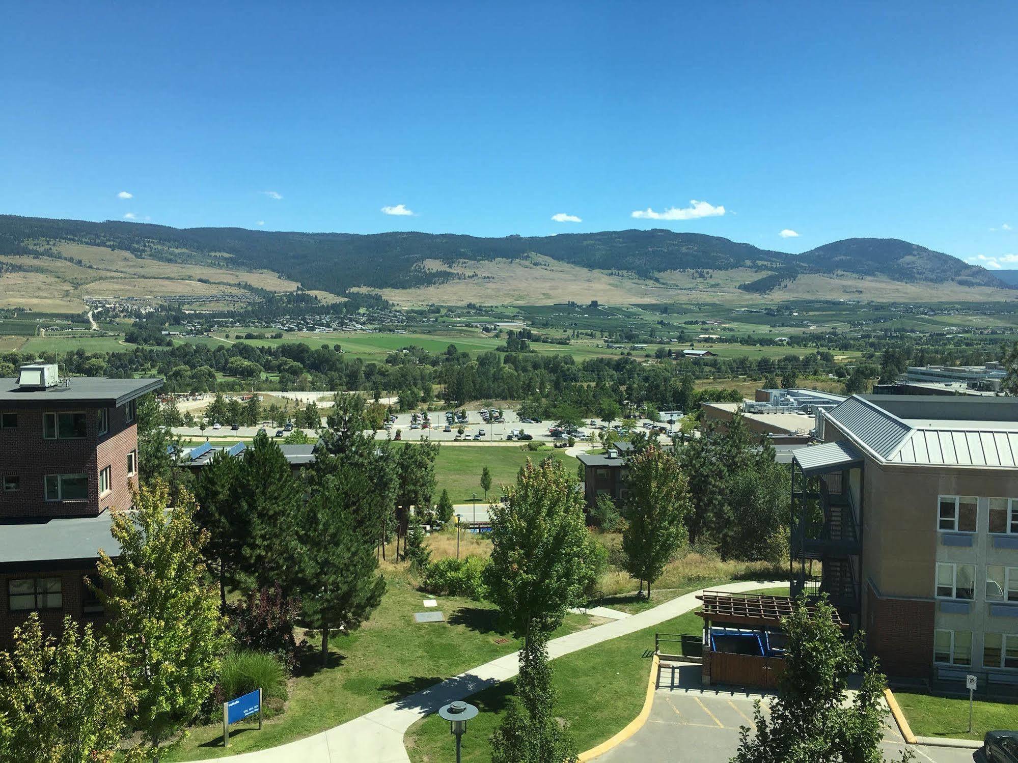Ubc Okanagan Campus เคโลว์นา ภายนอก รูปภาพ